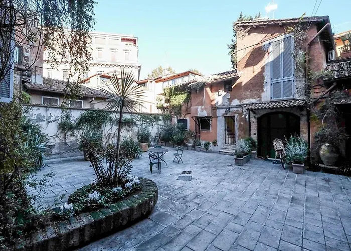 Apartment Ancient Trastevere Vespa Loft Rom