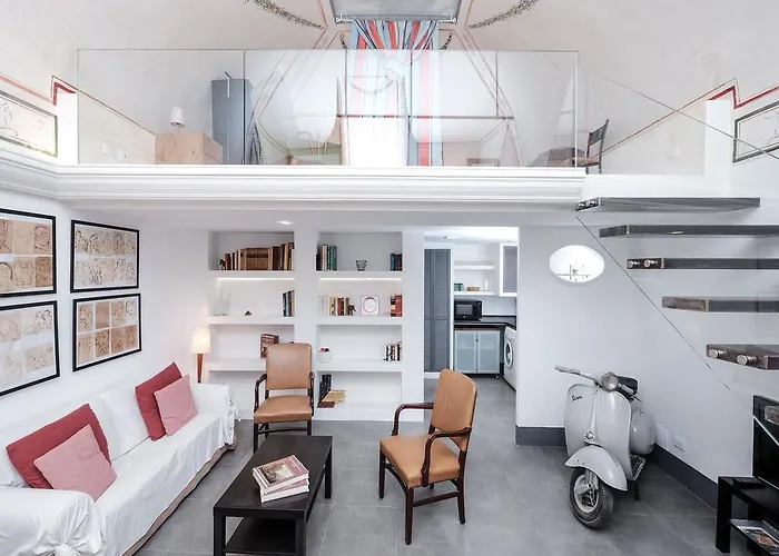 Ancient Trastevere Vespa Loft Apartment