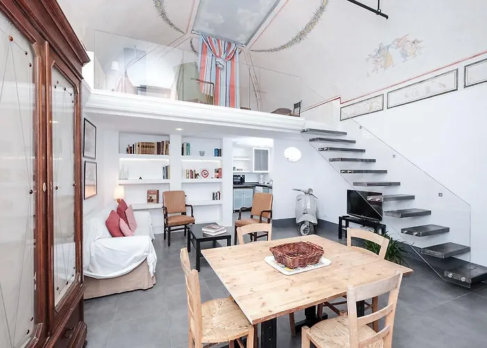 Ancient Trastevere Vespa Loft